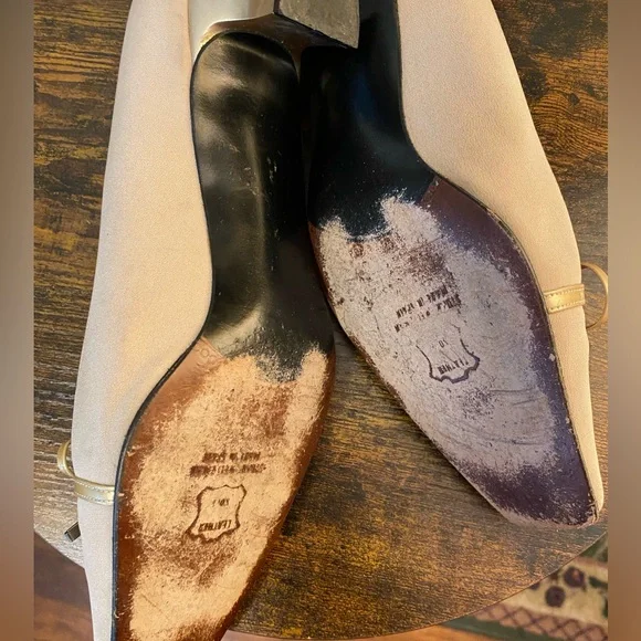 Stuart Weitzman Kitten Heel Pumps - Picture 5 of 8